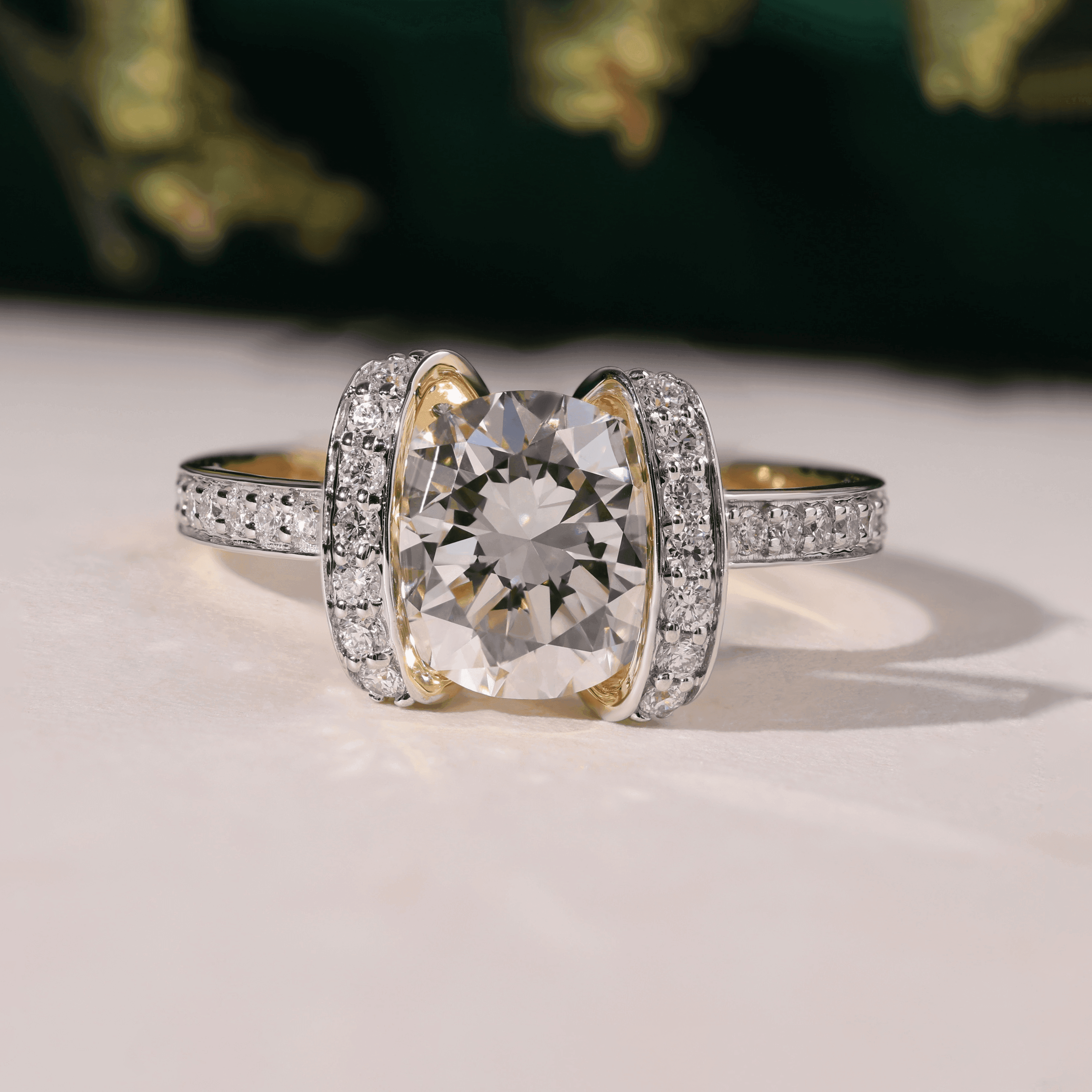 Round Cut Engagement Ring | Luxe Halo Bridal Ring